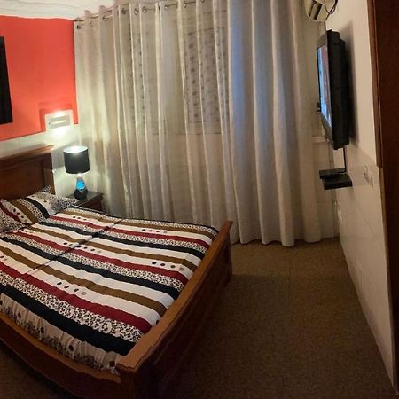 Yaoundé Homestay Appartement 2 Chambres מראה חיצוני תמונה