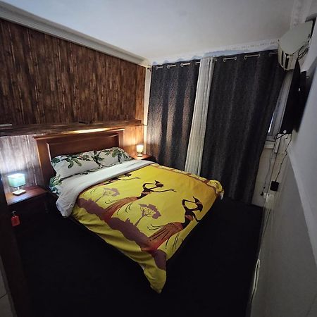 Yaoundé Homestay Appartement 2 Chambres מראה חיצוני תמונה